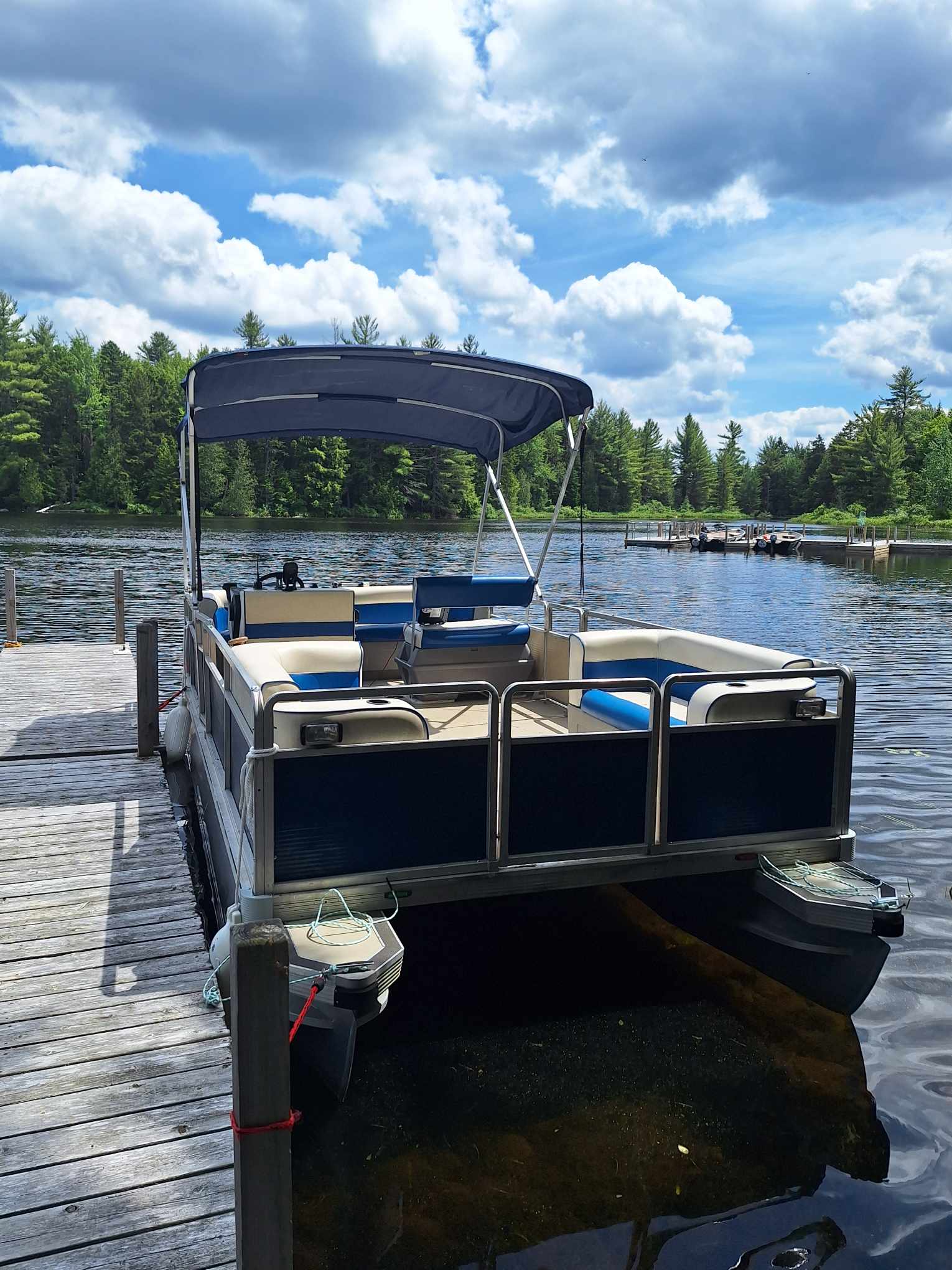 20' Pontoon rental